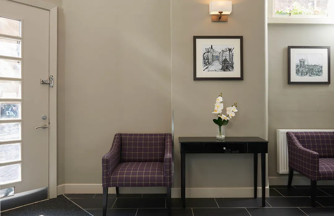 Braid Apartments By Mansley-1