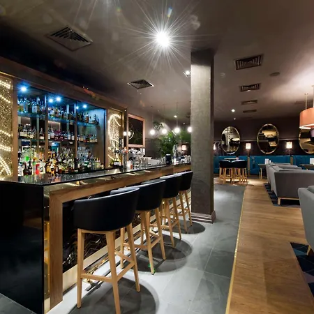 Doubletree By Hilton Edinburgh City Centre-3
