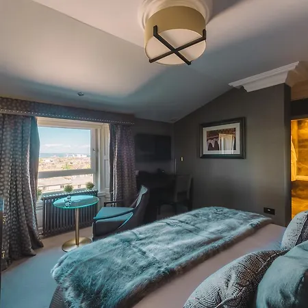 The Wine House 1821-3